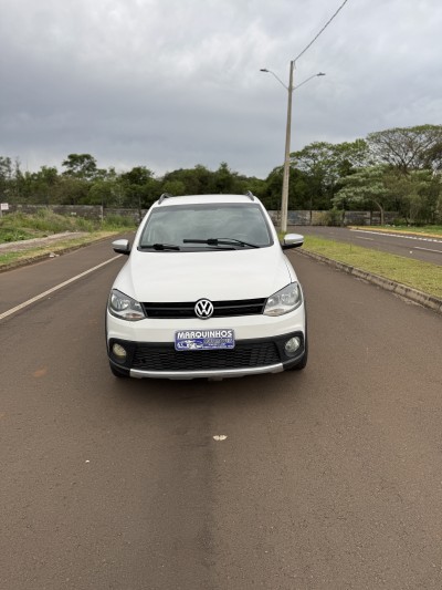 Volkswagen Crossfox 2014 1.6 Completo Baixa km 97 mil