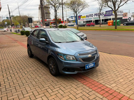 Chevrolet Onix LT Automático