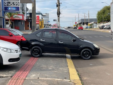 Ford Fiesta Sedan 1.0 8v 2005 Completo