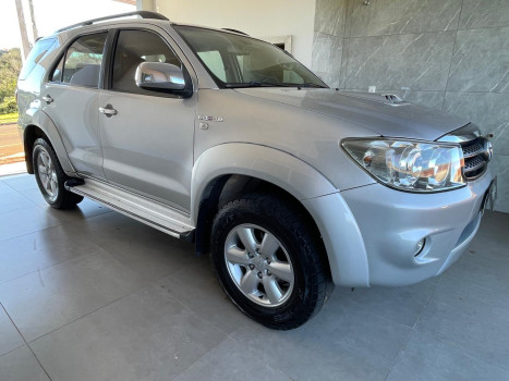 Toyota Hilux Sw4 SW4 SRV 4X4