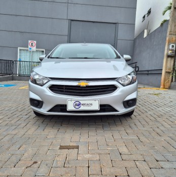 Chevrolet Onix LT 1.0 Flex completo