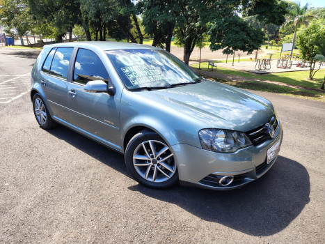 Volkswagen Golf SPORTLINE 1.6 COMPLETO