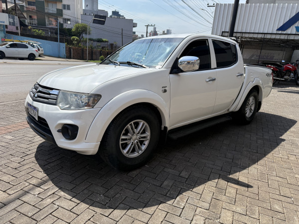 Mitsubishi L200 Triton HPE 3.2