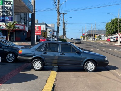 Volkswagen Santana Cli 1.8 Completo 1993 Placa Preta