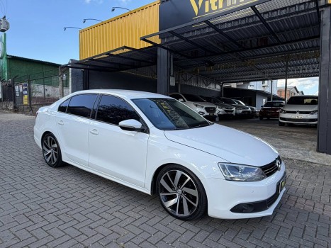 Volkswagen Jetta 2.0  Comfortline
