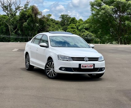 Volkswagen Jetta Highline 2.0 TSI