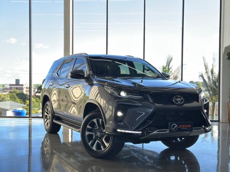 Toyota  hilux sw4 srx plat. 4x4 2.8 tb die. aut.