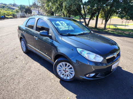 Fiat Grand siena ESSENCE 1.6 COMPLETO