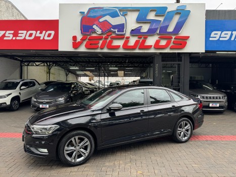 Volkswagen Jetta R-LINE 250 TSI 1.4