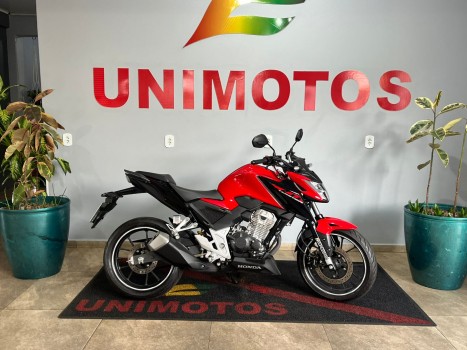 Honda Cb 300 F TWISTER CBS