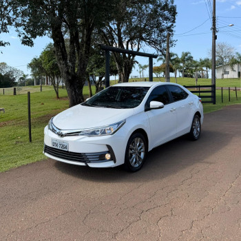 Toyota Corolla Sedan Xei único dono