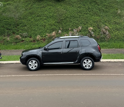 Renault Duster DYNAMIQUE 1.6 CAMBIO MANUAL