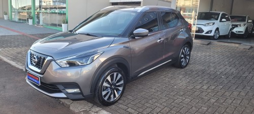 Nissan kicks SL 1.6 FLEX