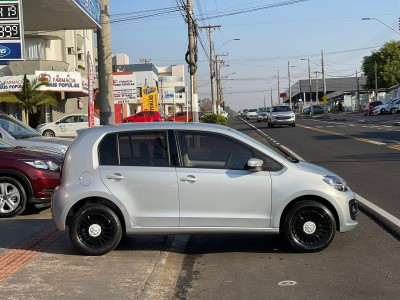 Volkswagen Up Move 1.0 TSI 2017 Completo